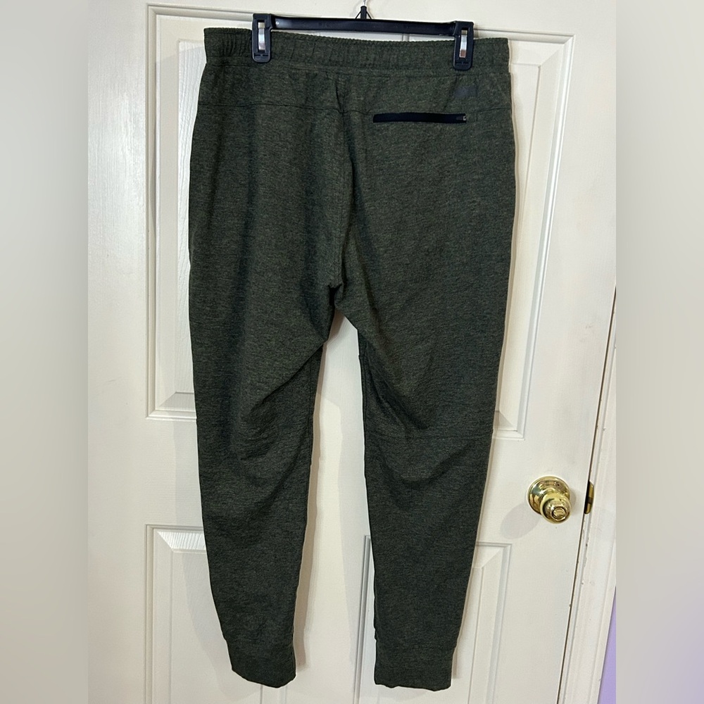 American Eagle Men’s LT Drawstring Training Joggers - Picture 3 of 9